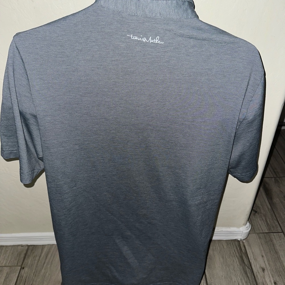 Men’s Pre Own Travis Mathew Size m Grey Medium Striped Shirt Polo Golf as is - Picture 4 of 4